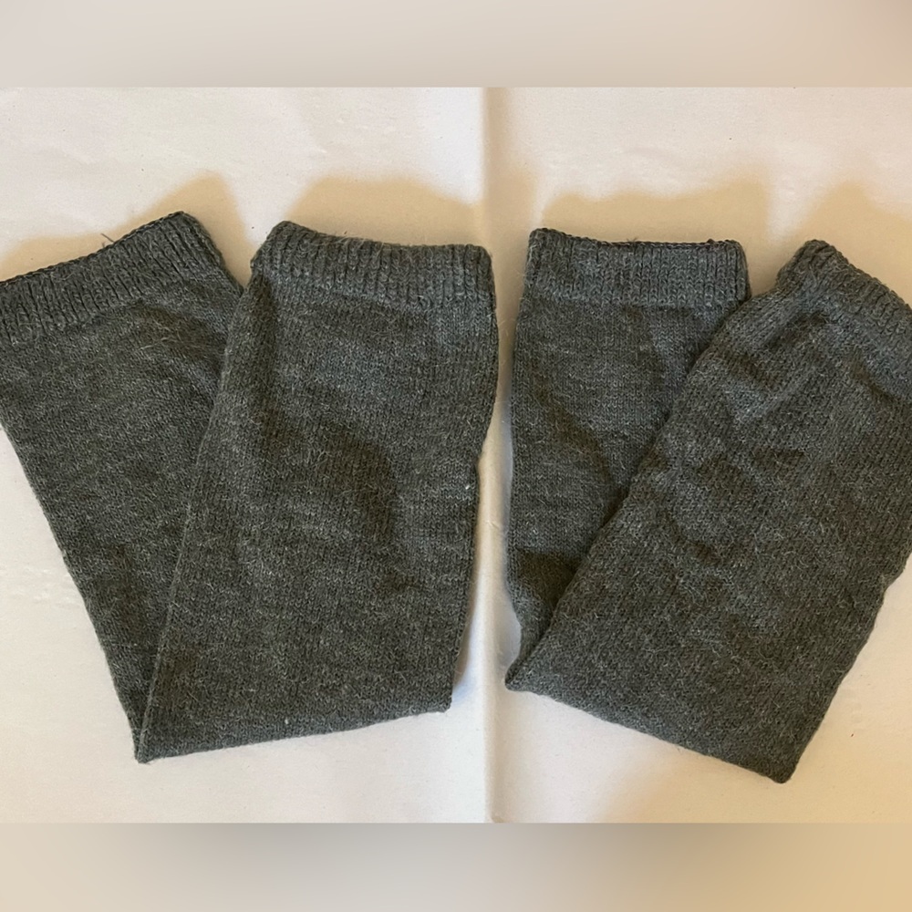 Cozy Gray Knit Leg Warmers